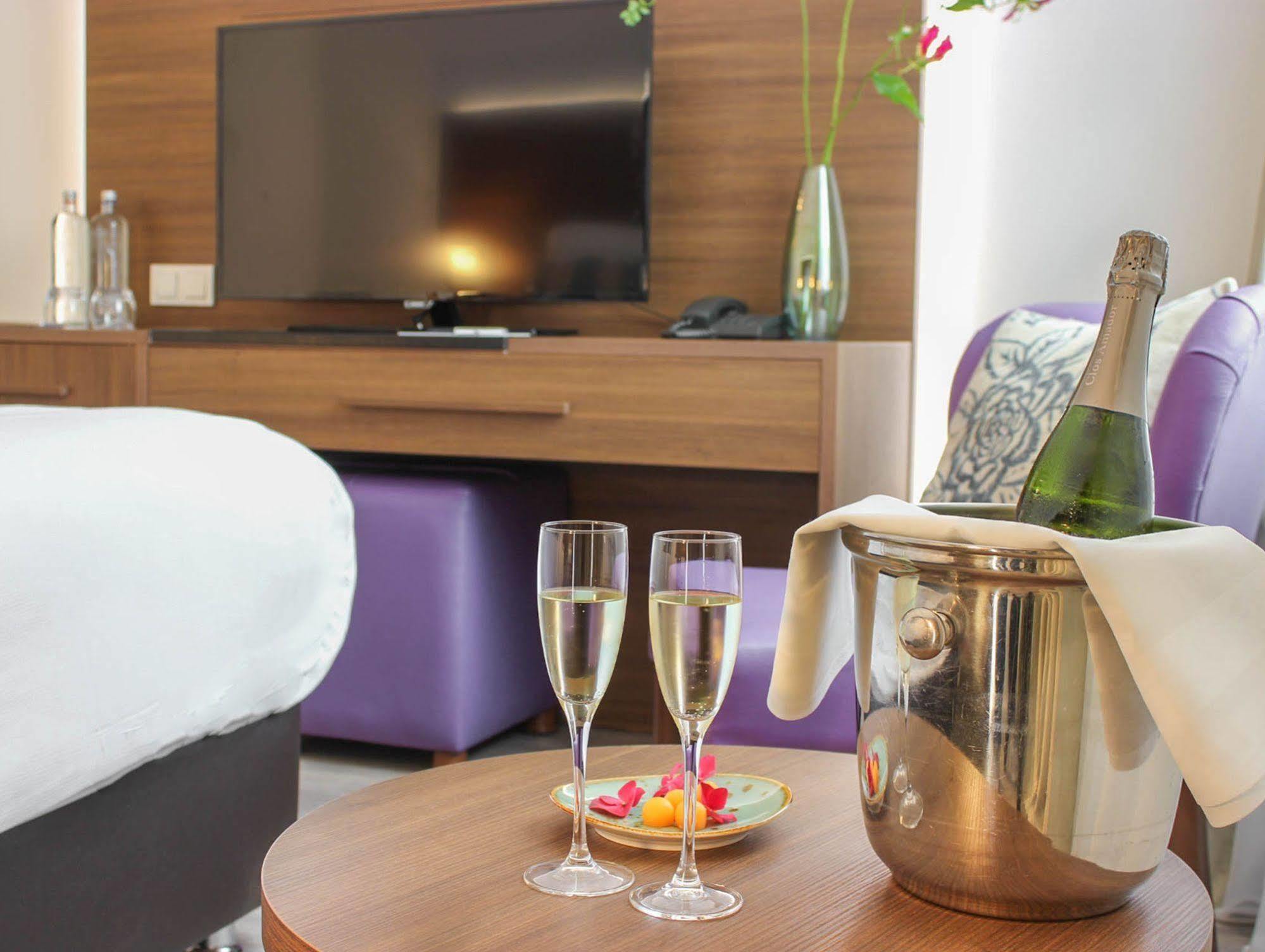 A-Hotel Oosterhout Oosterhout  Kültér fotó